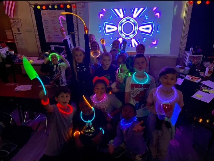 students with glow bands 