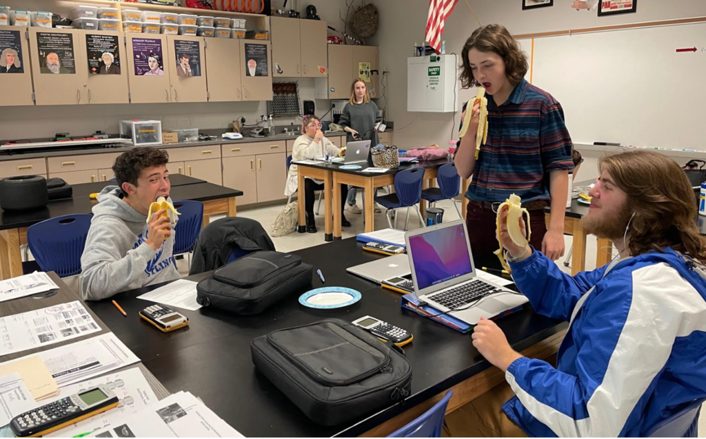 students eating bananas